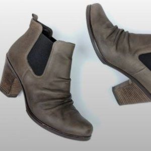 Paul Green Taupe Leather Ankle Booties size 6.5
